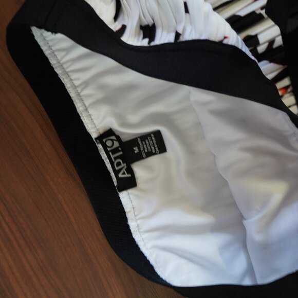 APT. 9 Skirt size Medium - Picture 4 of 7